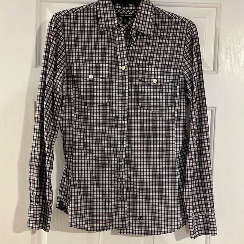 Banana Republic Button-down - XS